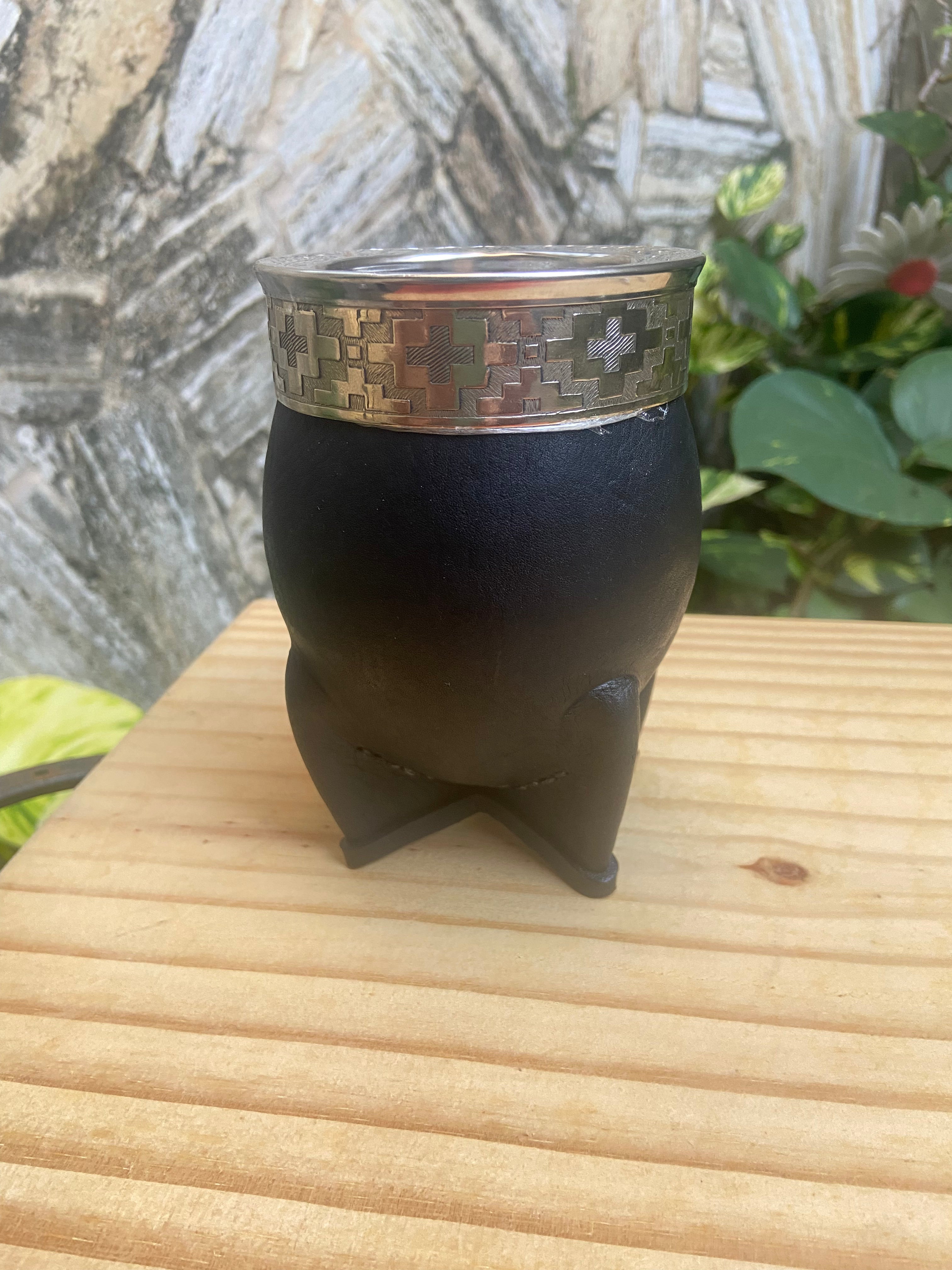 Mate Imperial Cincelado Color Negro Acero Diseño Pampa