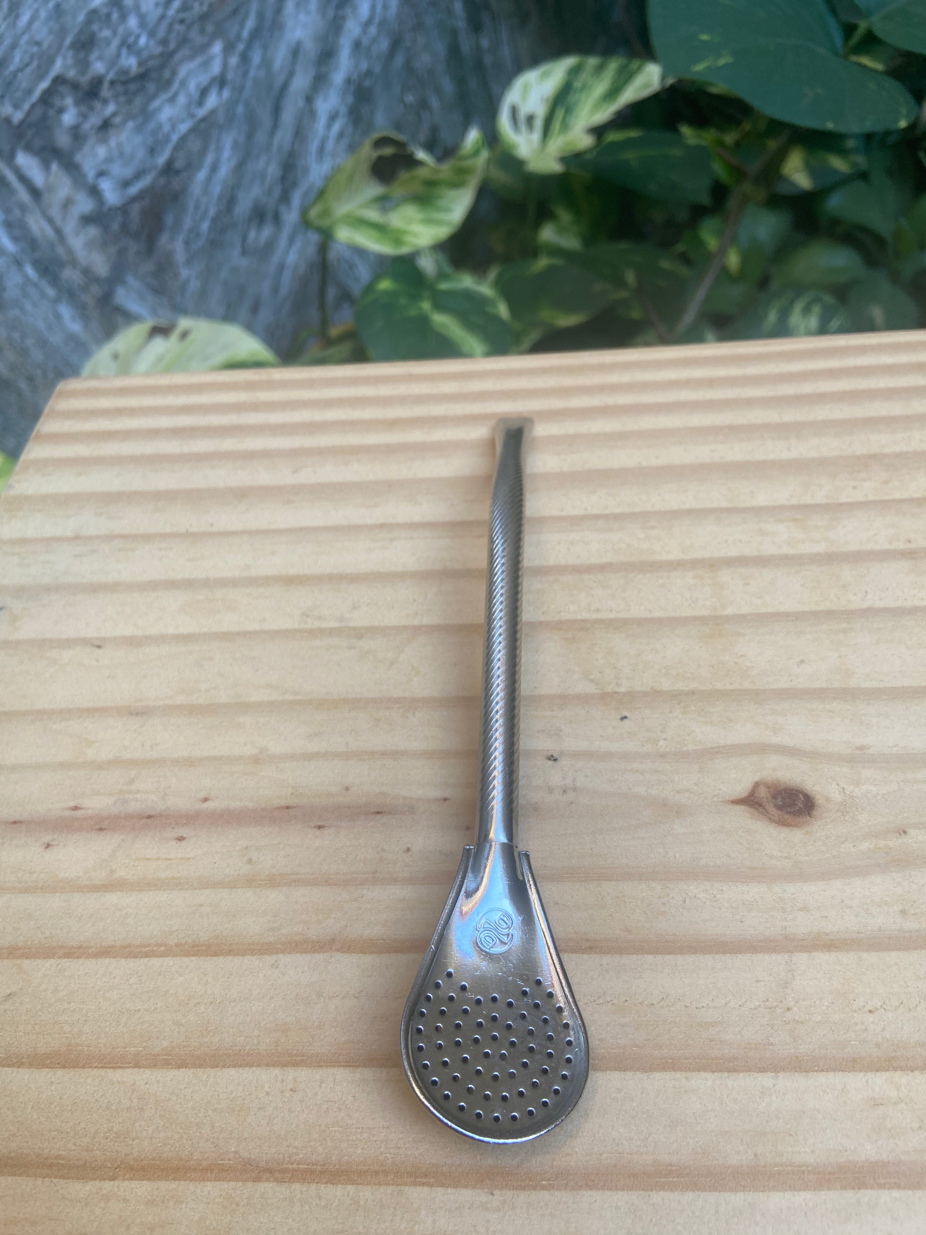 Bombilla Pico de Loro 18 cm Cincelada Acero