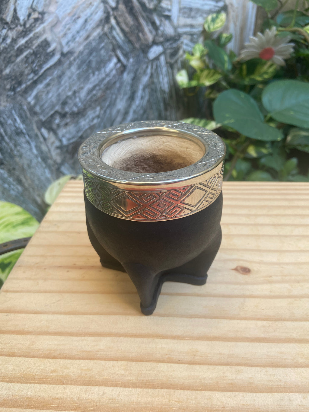 Mate Imperial Alpaca Cincelada Color Negro Diseño Rombo