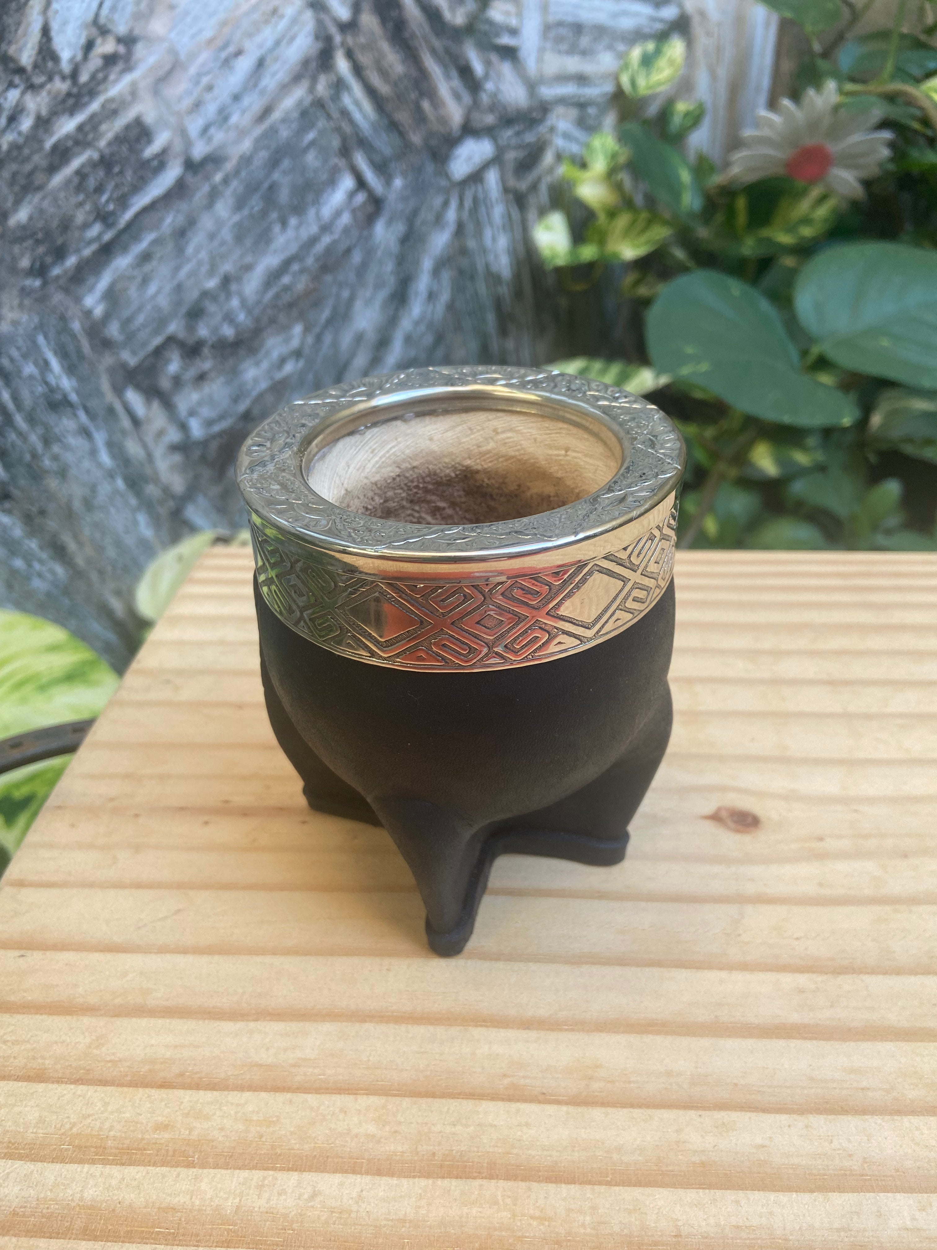 Mate Imperial Alpaca Cincelada Color Negro Diseño Rombo