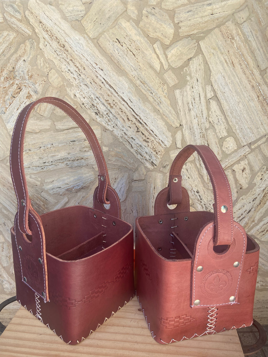 Canasta Premium Cuero Color Roja