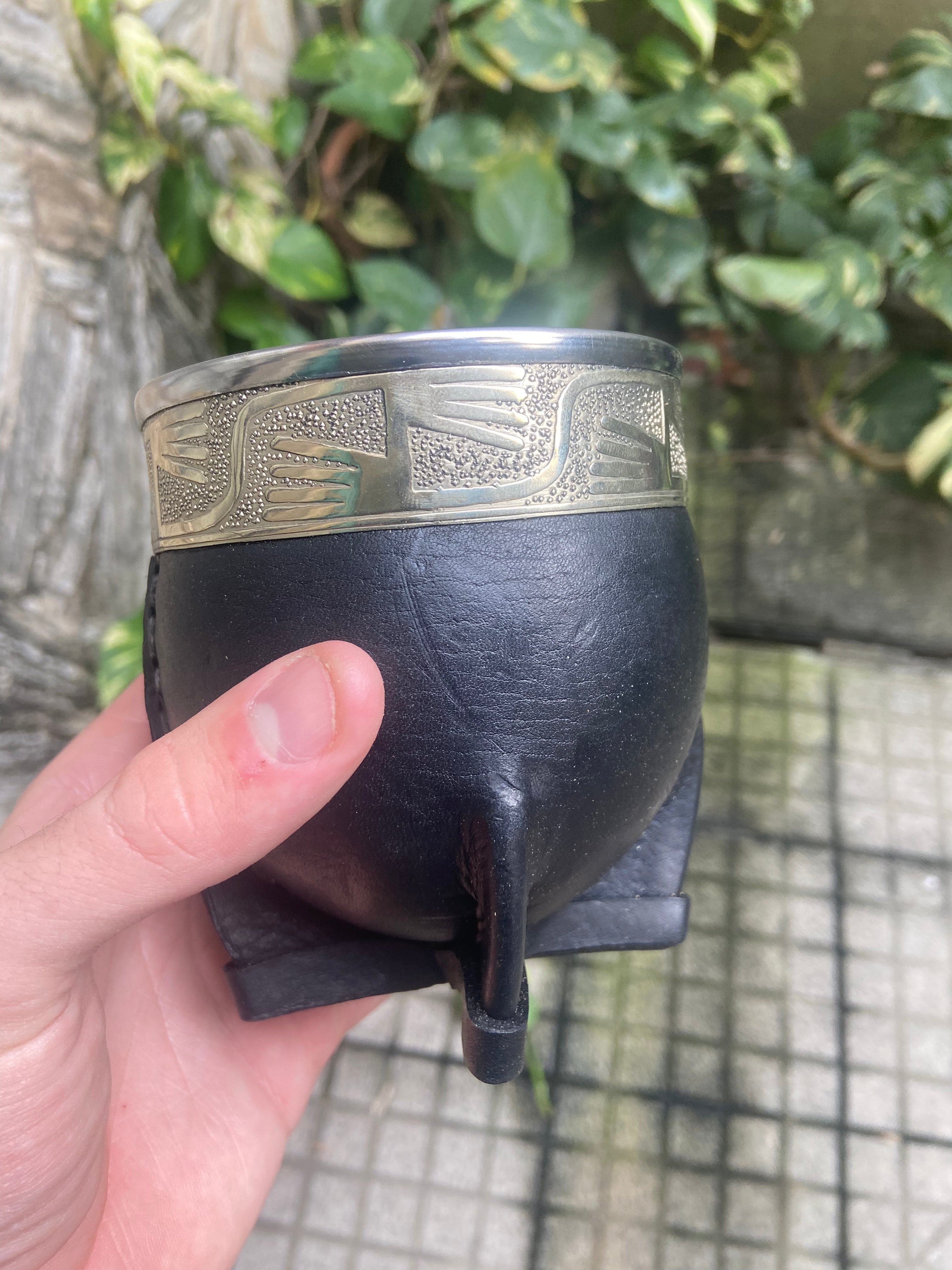 Mate Imperial Color Negro Acero Diseño Manitos